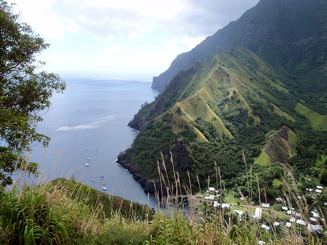 Hanavave_Baie des Vierges_Marquises