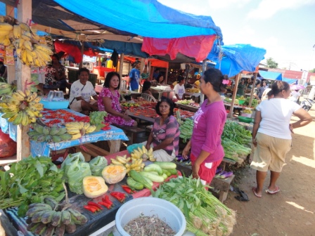 DSC02553 Market veg.jpg