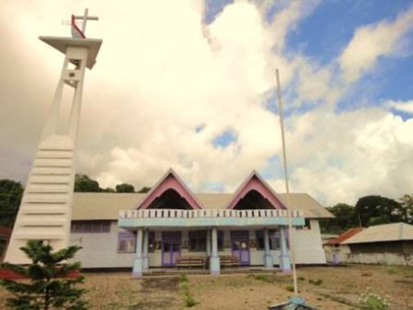 DSC02613 Christian church.jpg