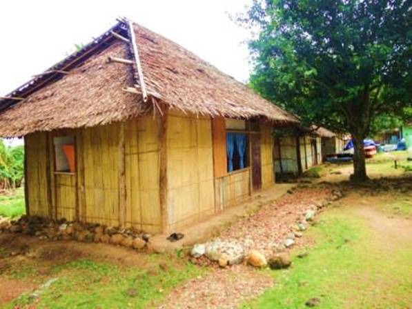 DSC02787 bamboo house.jpg