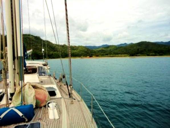 DSC02876 2nd Wetar anchorage.jpg