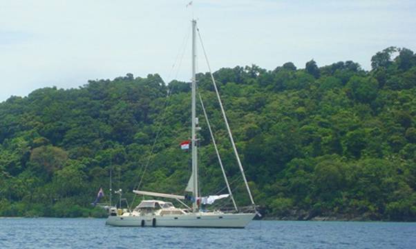DSC07431 Kanaloa at Nangka.JPG