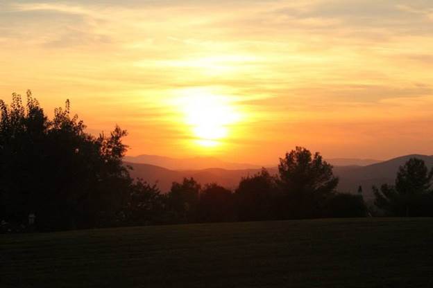 m_04 Sunset at Querciabella.jpg