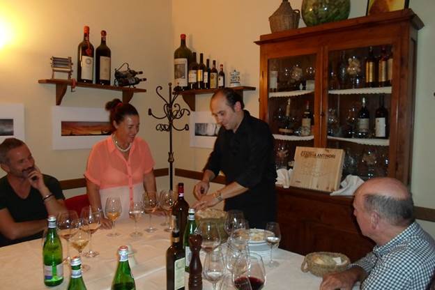 m_03b Wine tasting dinner at Lamole.jpg