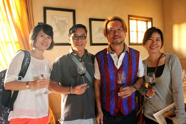 m_11 Wine tasters.jpg