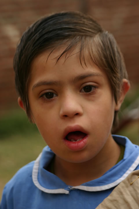 A student at the acclaimed Al Qasim Institute in Jhelum