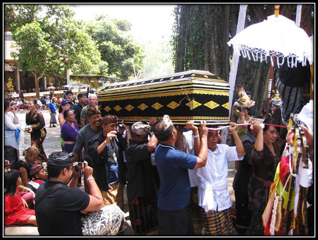 Description: Description: C:\Users\Cheryl\Desktop\Indonesia\Bali Creamation\IMG_0313.JPG